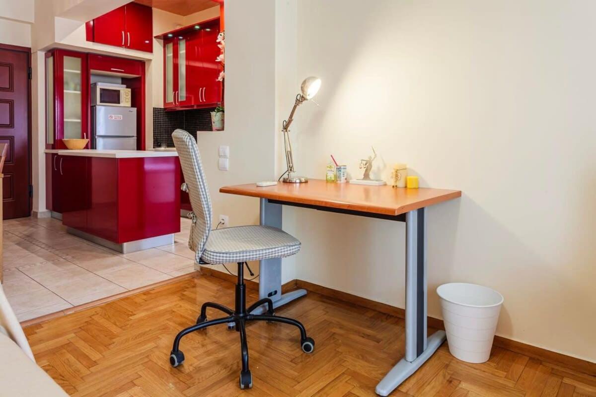 Athens Strawberry Hideaway - City Chic Retreat Bagian luar foto