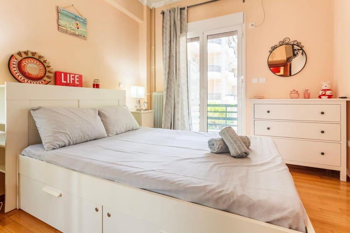 Athens Strawberry Hideaway - City Chic Retreat Bagian luar foto