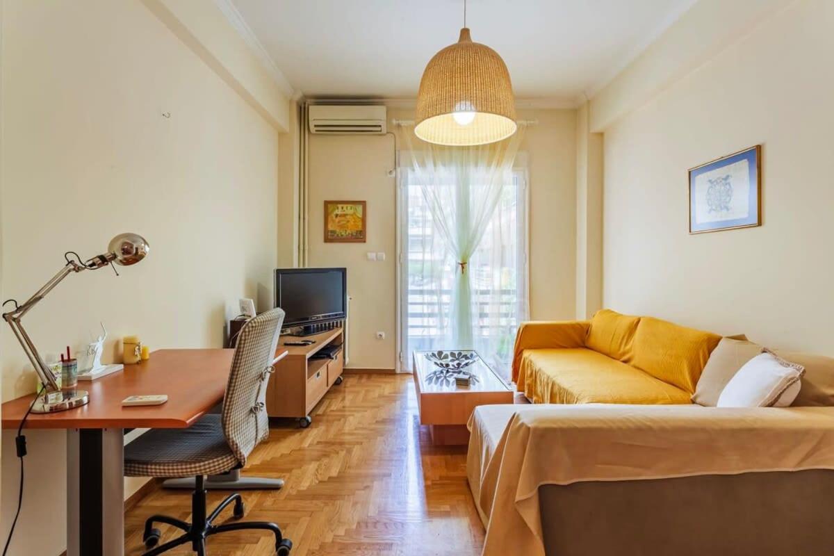 Athens Strawberry Hideaway - City Chic Retreat Bagian luar foto