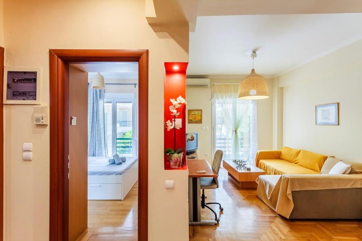 Athens Strawberry Hideaway - City Chic Retreat Bagian luar foto