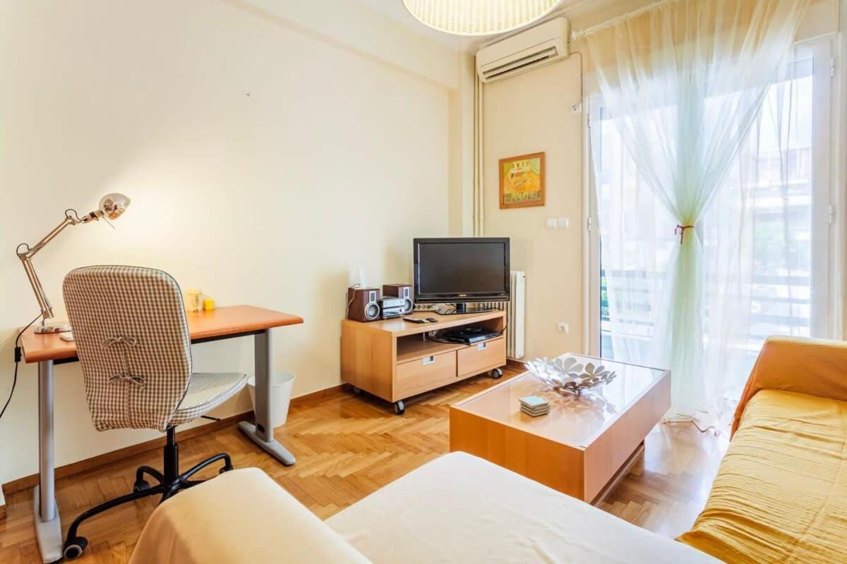 Athens Strawberry Hideaway - City Chic Retreat Bagian luar foto